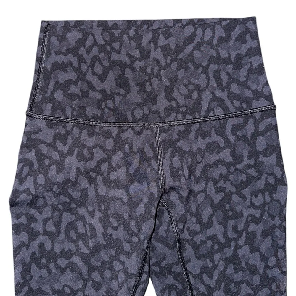Lululemon Wunder Under Crop High Rise Full-On Luxtreme 21